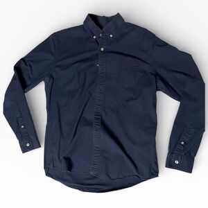 GAP Standard Fit Navy Button-Down Shirt (Men’s Medium)